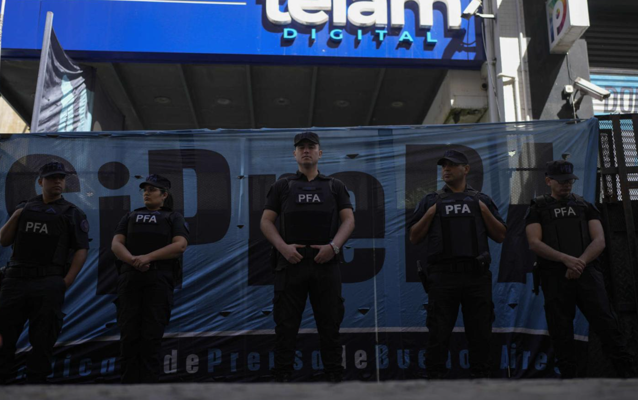 Presidente de Argentina, cierra agencia oficial de noticias Télam 